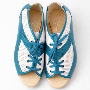 Paco Gil Leather Peep Toe Lace-Up Flats White Teal Retro Size 8 NWOB